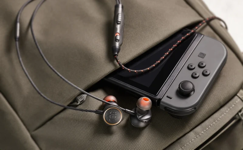 JBL Quantum 50 Wired Gaming Earphones — product image
